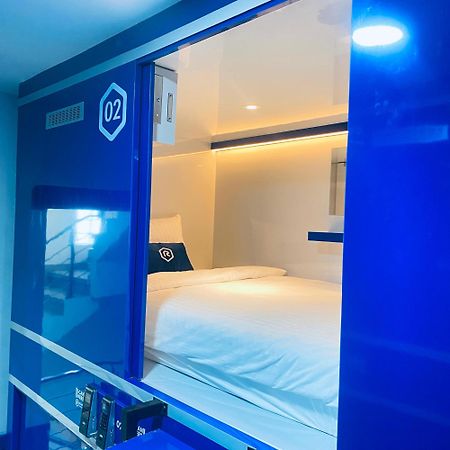 Hotel Rosalyne Sleepbox Malioboro 3 Yogyakarta Exteriér fotografie