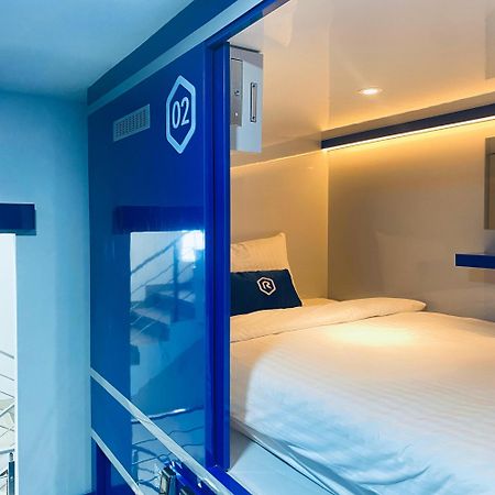Hotel Rosalyne Sleepbox Malioboro 3 Yogyakarta Exteriér fotografie