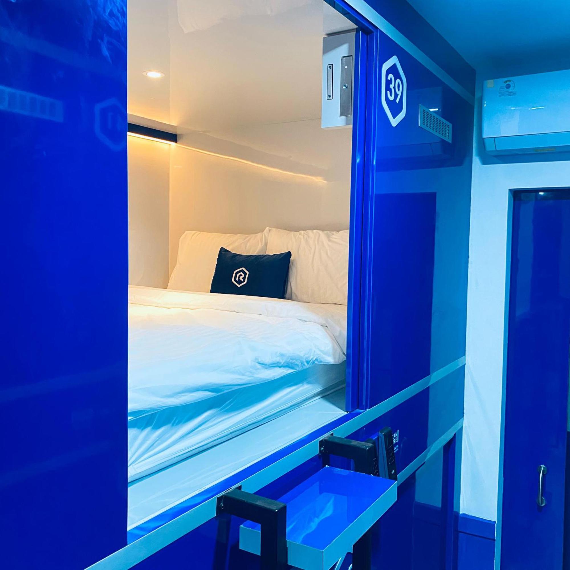 Hotel Rosalyne Sleepbox Malioboro 3 Yogyakarta Exteriér fotografie