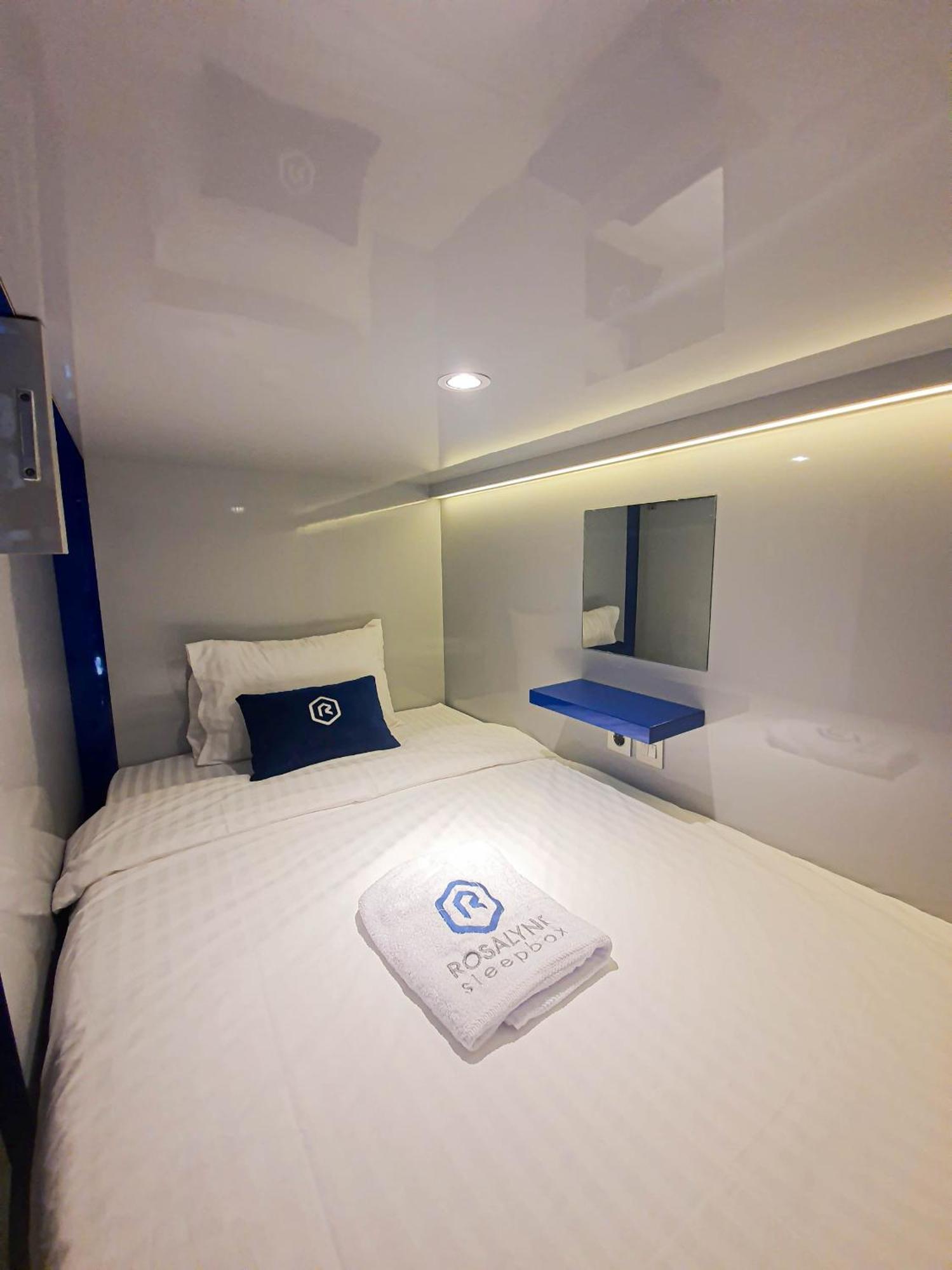 Hotel Rosalyne Sleepbox Malioboro 3 Yogyakarta Exteriér fotografie