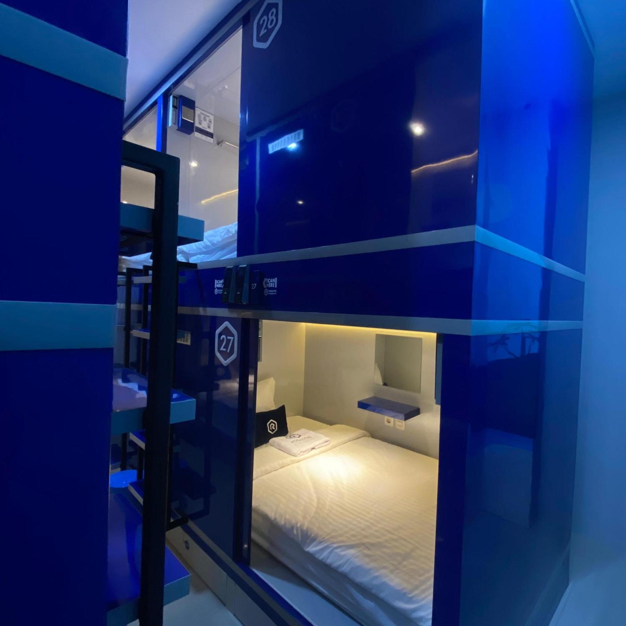 Hotel Rosalyne Sleepbox Malioboro 3 Yogyakarta Exteriér fotografie