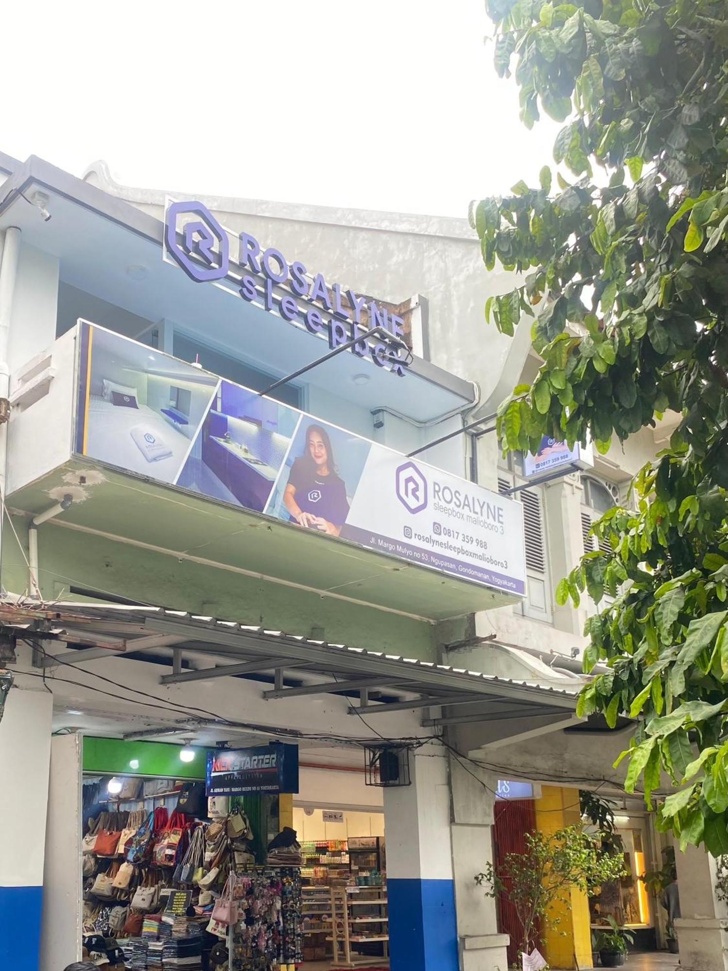 Hotel Rosalyne Sleepbox Malioboro 3 Yogyakarta Exteriér fotografie